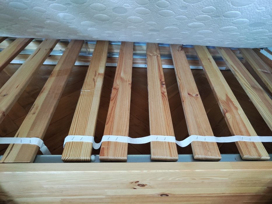 Łóżko Ikea 90x200