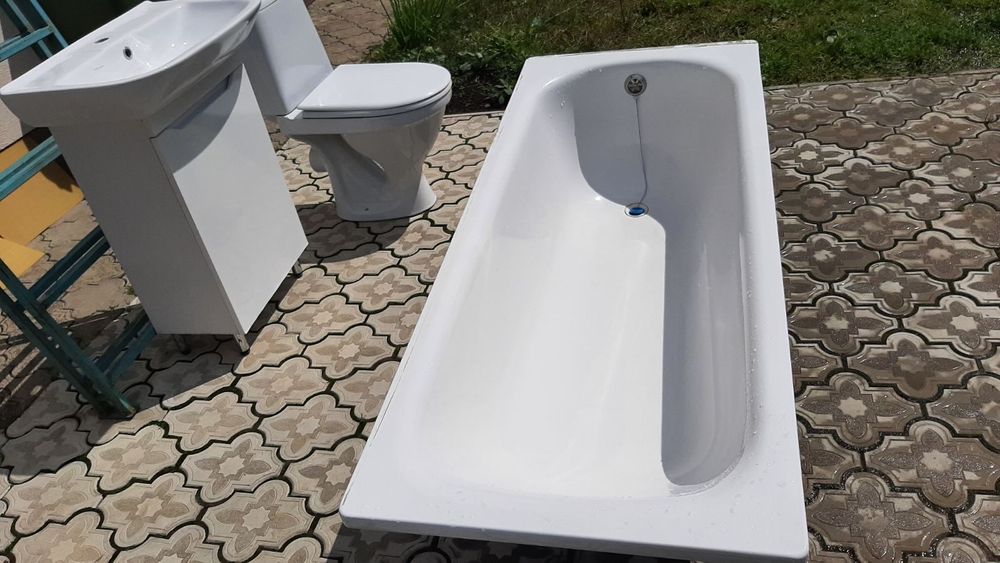 Продаю ванну металеву 1.70