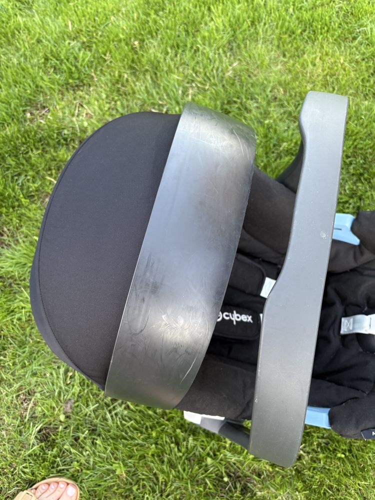 Cybex nosidełko z bazą isofox
