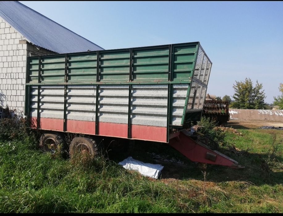 Przyczepa objętościowa t088 do kukurydzy