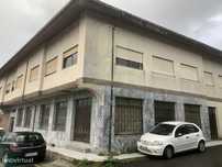 Armazém para venda em Perre