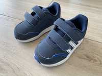 Buty chłopięce sportowe Adidas 22