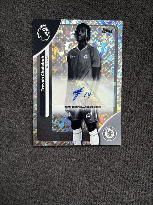 chalobah topps autograph card 35/75 2025/2026 black and white