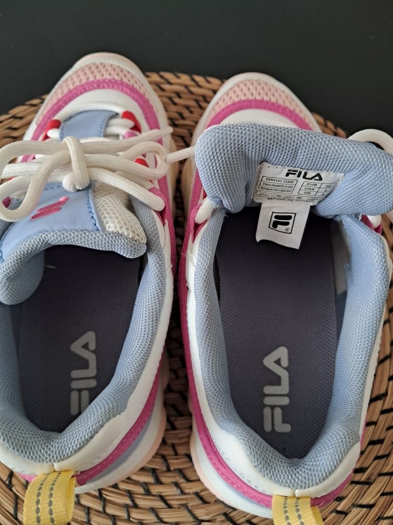 Fila Sneakersy Strada Dreamster Cb Kids FFK0141 r.35
Sneakersy Strada