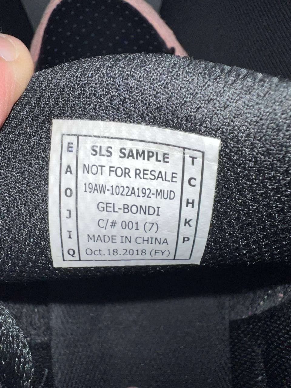 Кросівки шкіряні Asics Gel-Bondi 100%оригінал