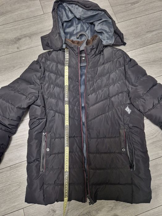 Продам шикарную мужскую зимнюю куртку