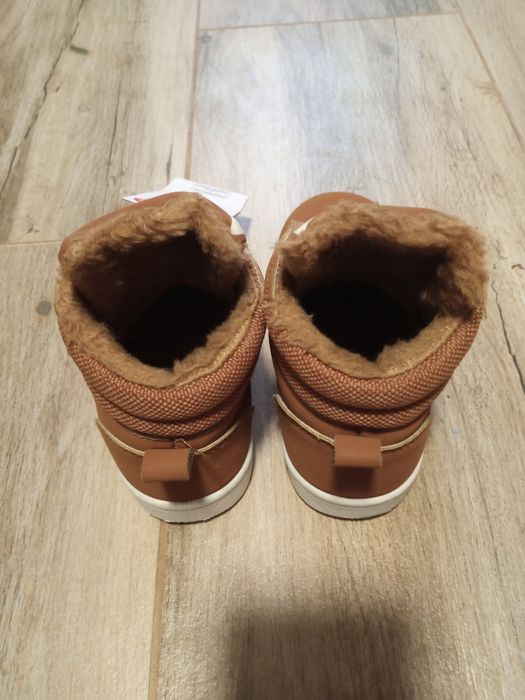 Черевики хайтопи  чобітки