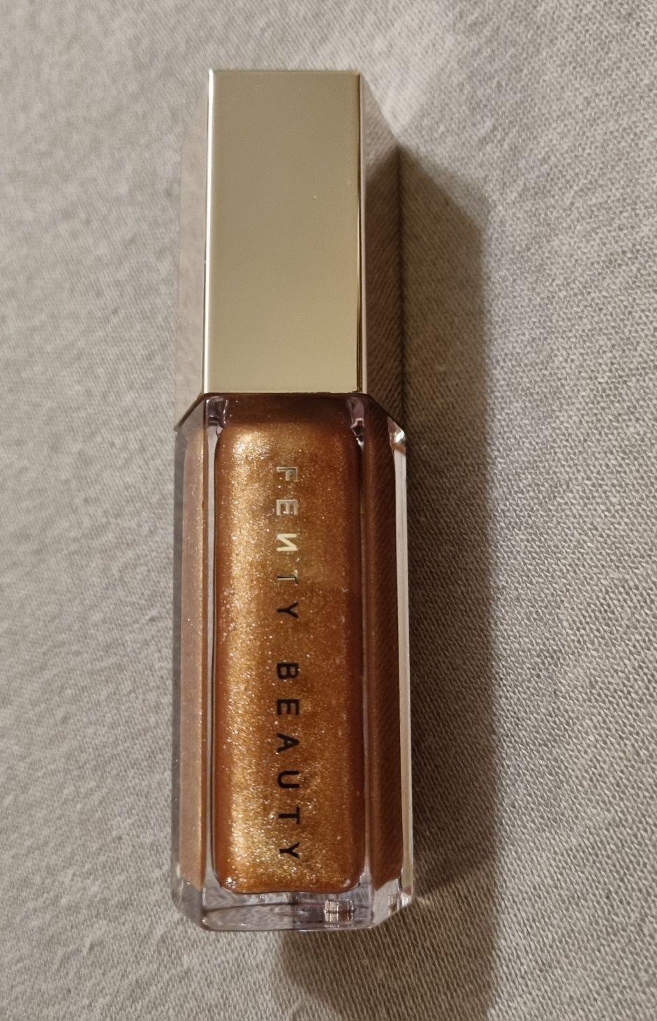 Fenty beauty Cake shake błyszczyk 9 ml
