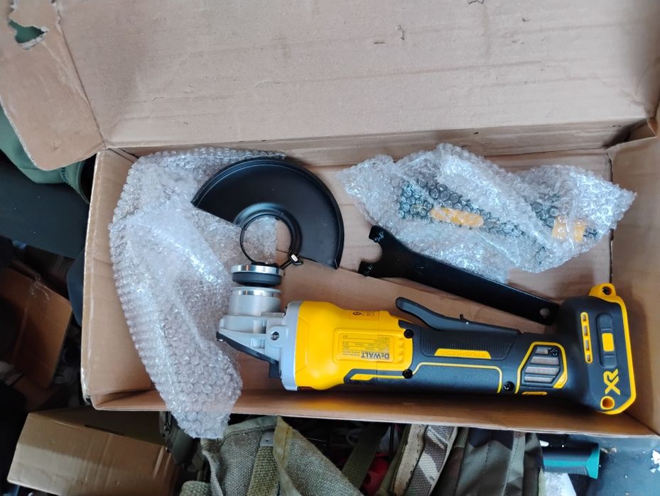 Szlifoerka Dewalt dcg406 bez bateri