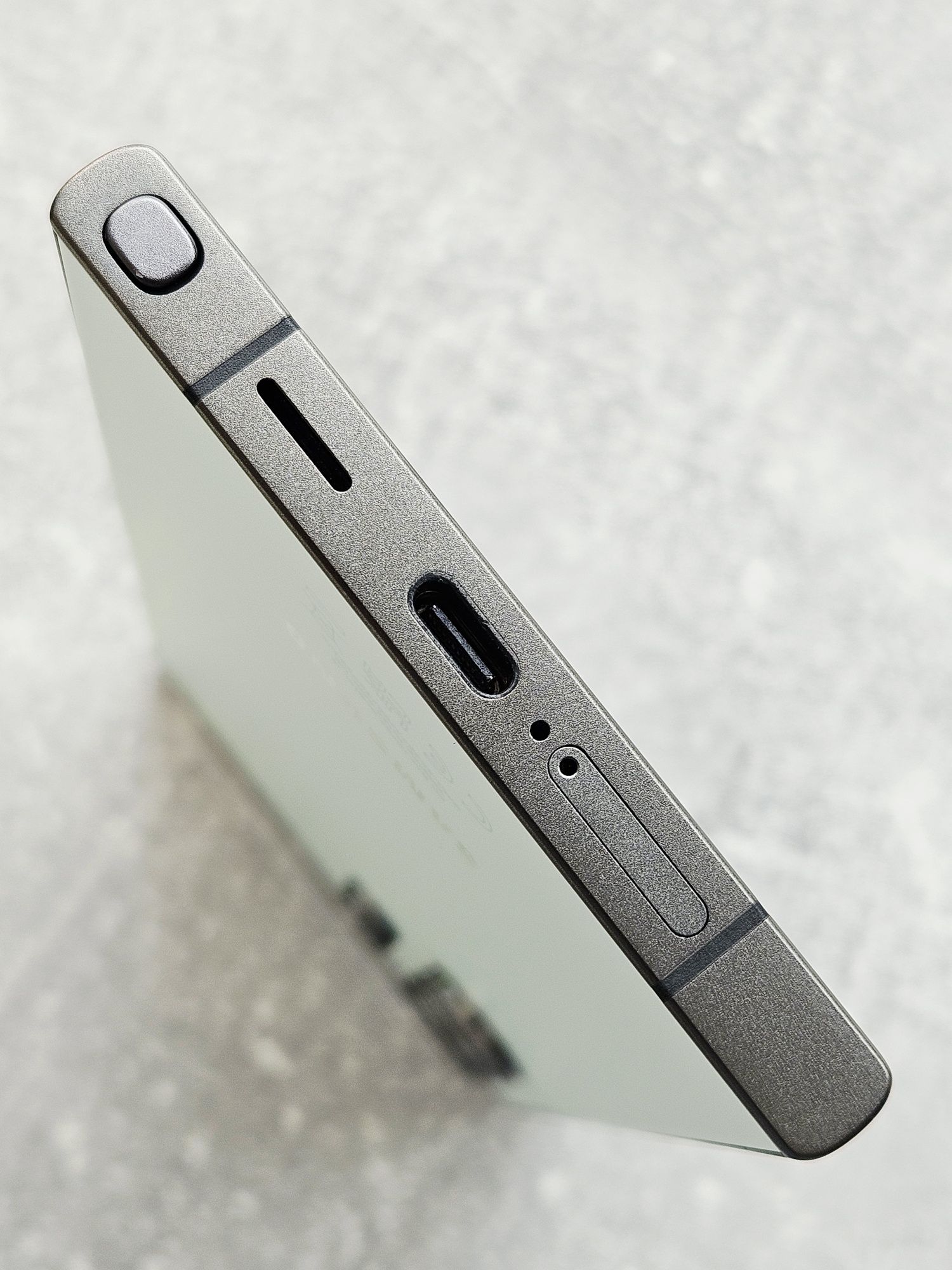 Samsung Galaxy S24 ULTRA 512GB Titanium Geen. 2 фізичні сім. АКБ 98%