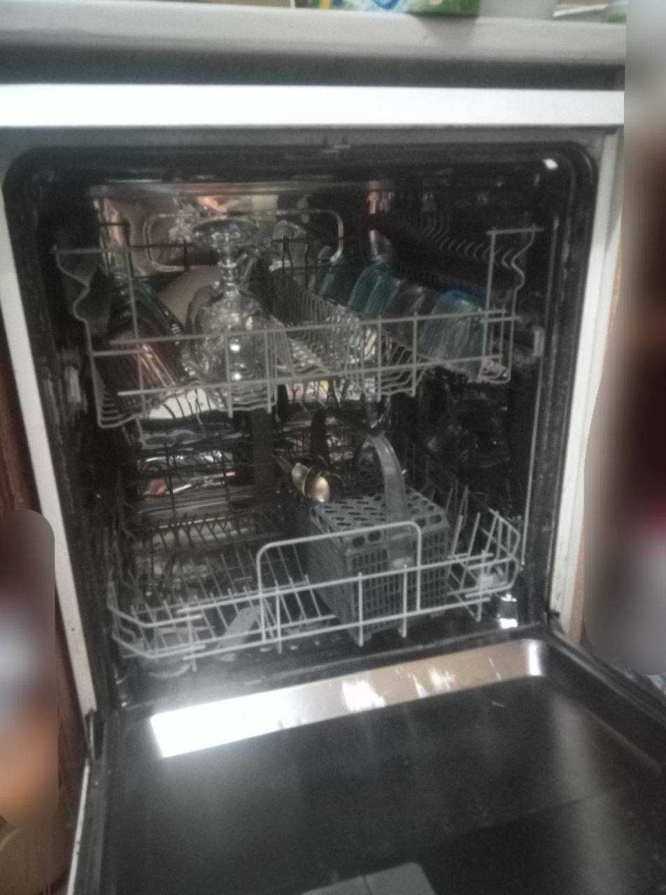 Посудомийна машина Electrolux ESF6510LOW