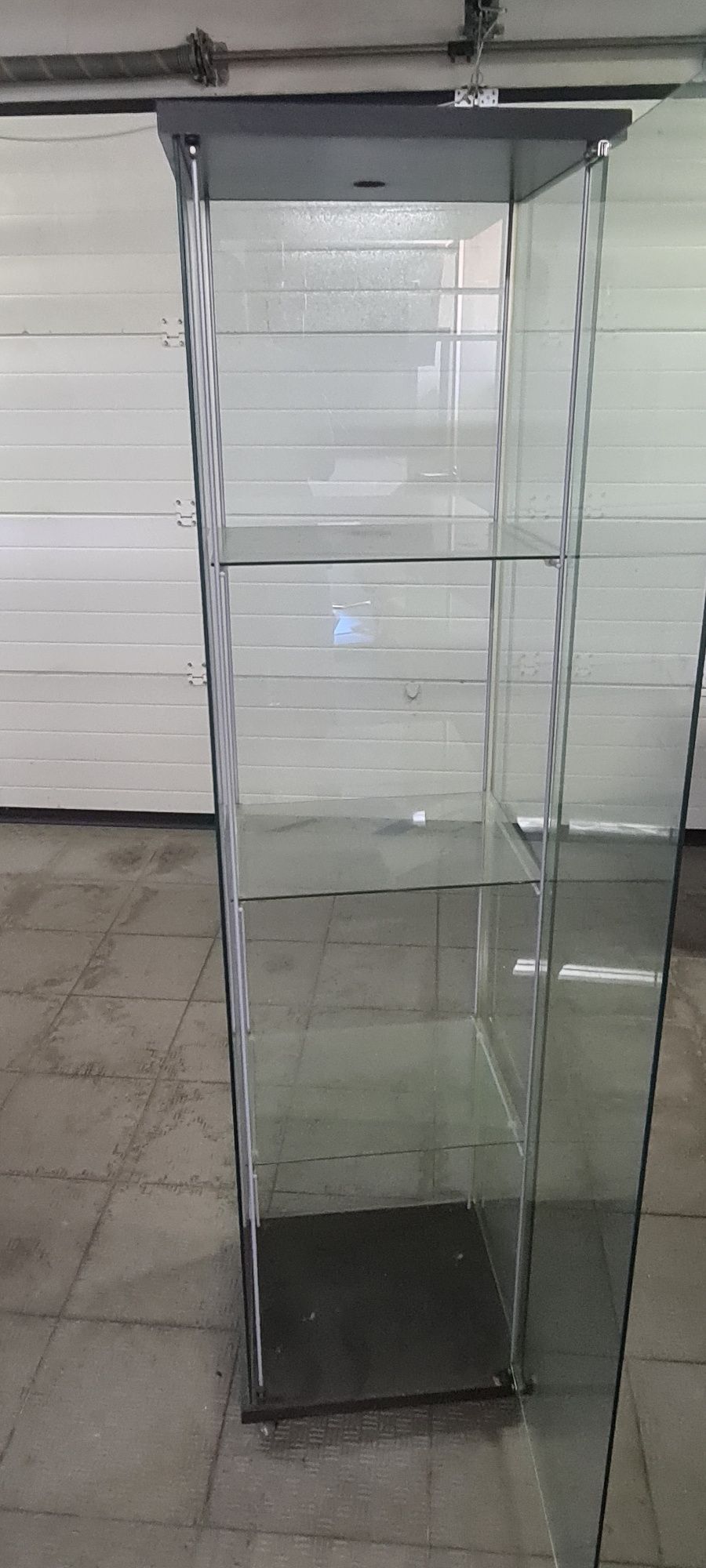 Vitrine/expositor todo em vidro