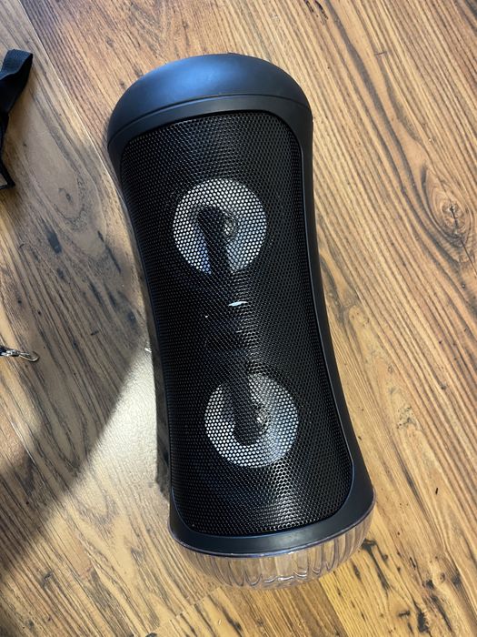 Продам блютуз колонку