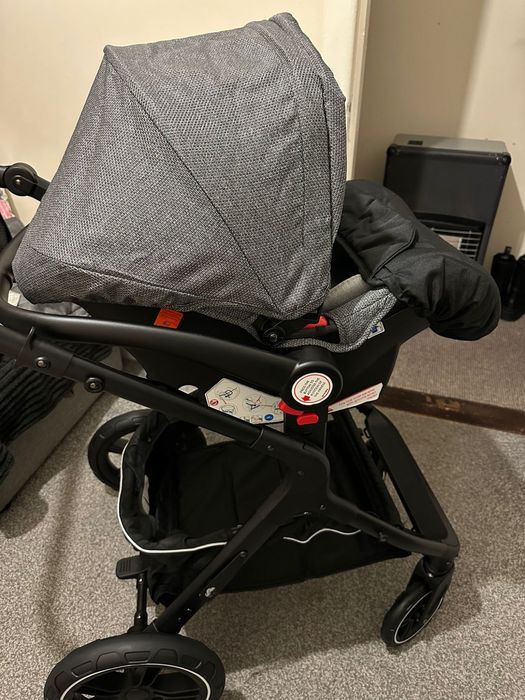 Wózek 3w1 gondola spacerówka nosidło fotelik samochodowy NOWY