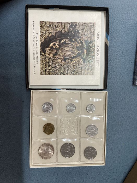 Set de moedas U/C de San Marino 1974