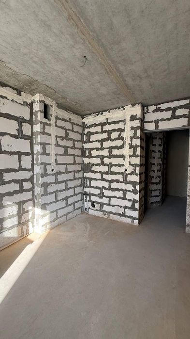 Продам большую 2 комнатную квартиру ЖК Вернисаж (Таирова) 3-228-242