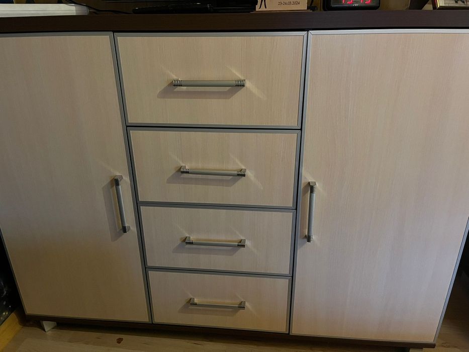 Zestaw mebli firmy Bodzio