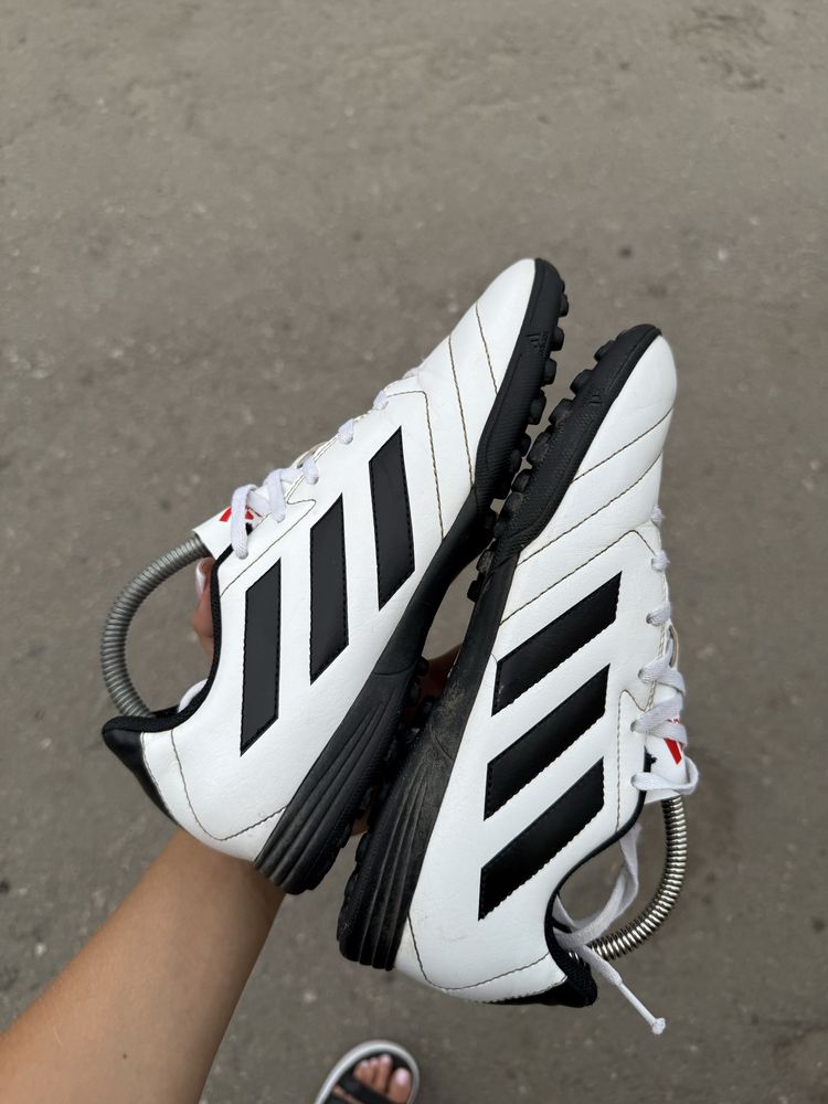 Adidas сороконожки оригинал 39 размер копы футбольные бутсы