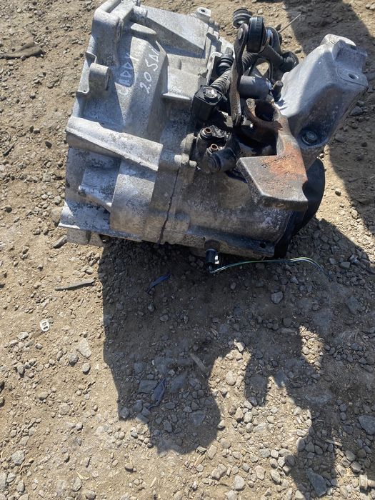 Кпп,коробка передач Volkswagen Caddy,Touran 2.0 sdi