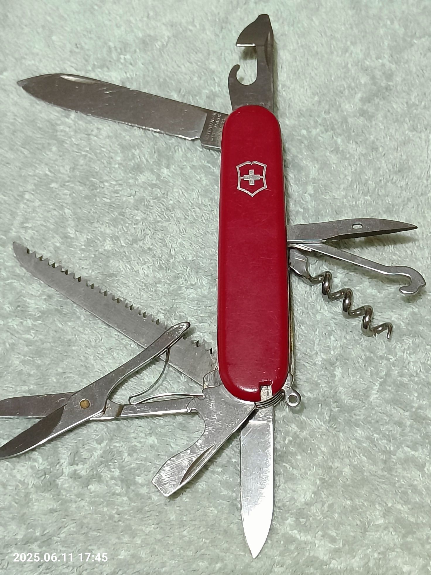 Victorinox Huntsman / Мультітул / Swiss Made