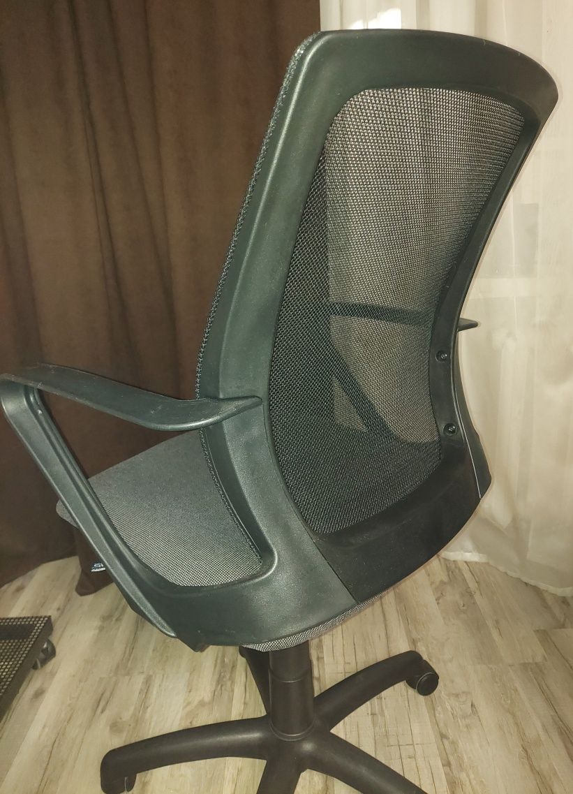 Офісний стілець стул крісло 9шт