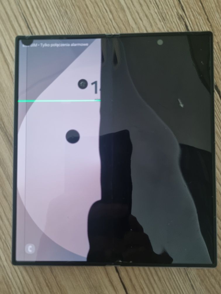 Samsung Z Fold 6 1 TB uszkodzony.
