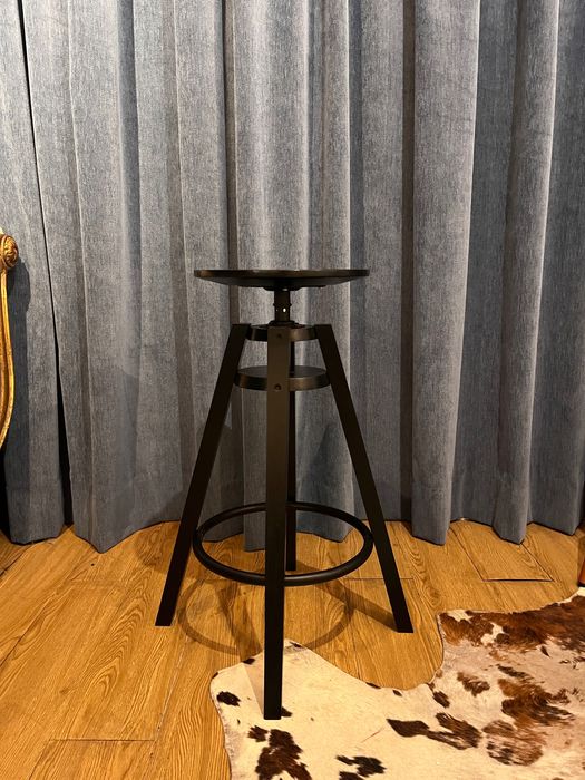 Banco Alto - Dalfred - Ikea (Como Novo)