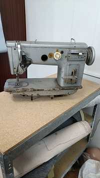 Вишивальна швейна машинка з декоративними строчками