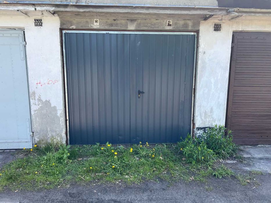Garaż - Świdnik, dojazd z ul. Racławickiej, za Biedronką