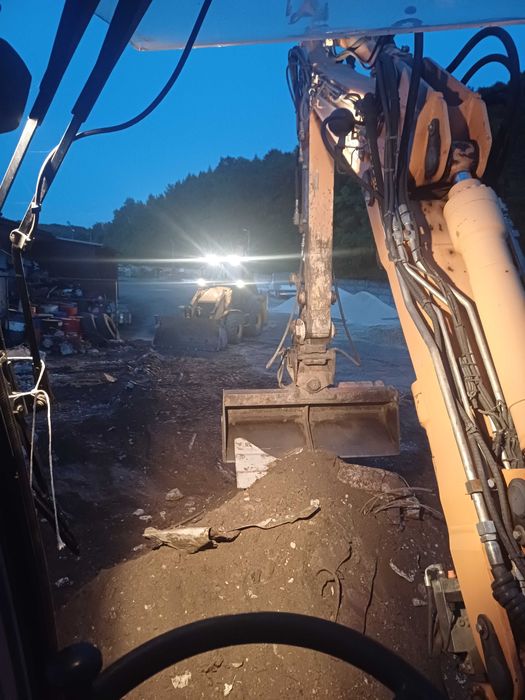 Usługi koparką koparko ładowarką niwelacja terenu wykopy fundamentów