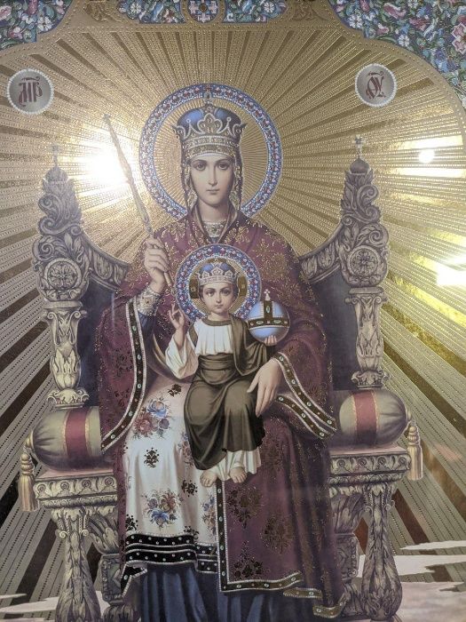 Ікона Богородиці в рамці / икона Божьей Матери