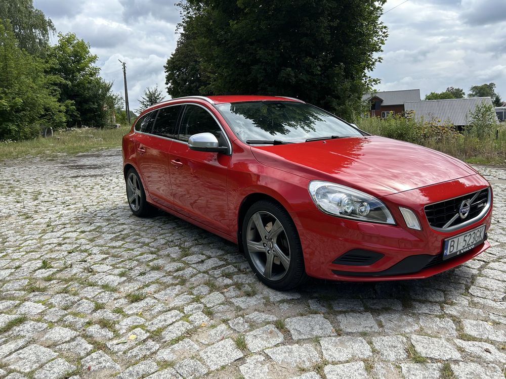 Volvo V60 2.4D5 R-Design 4x4 Polestar