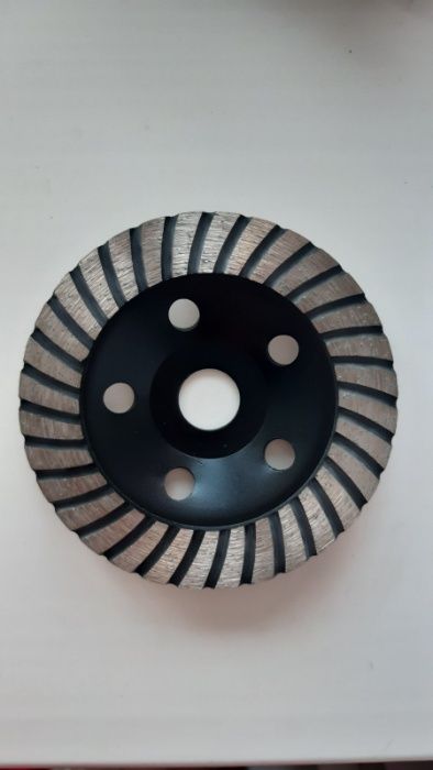 Диск для шліфування бетону. Основа для болгарки і фільтр для пилососа