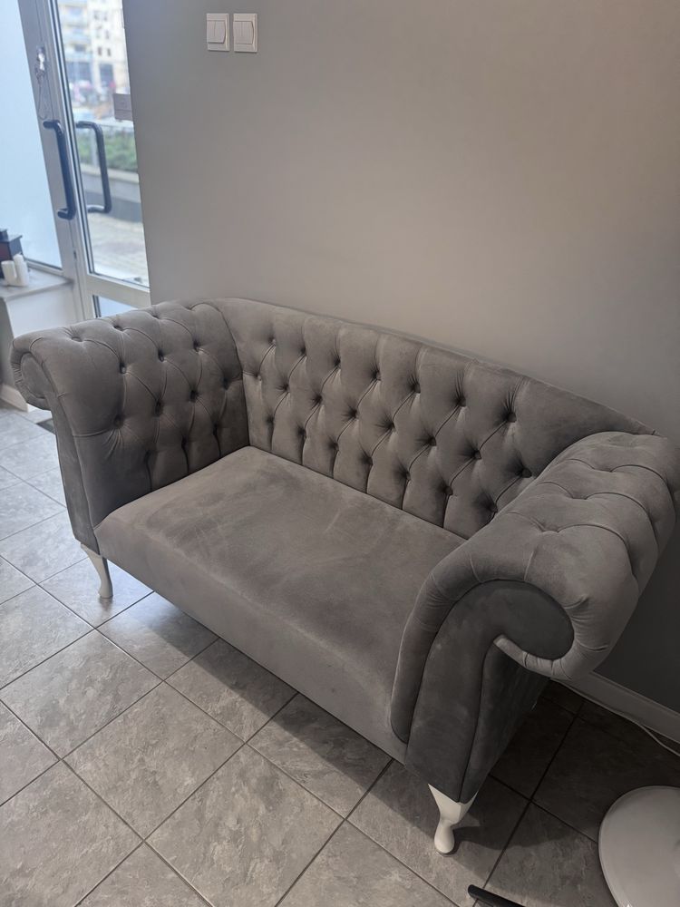 Komplet sofa i stolik