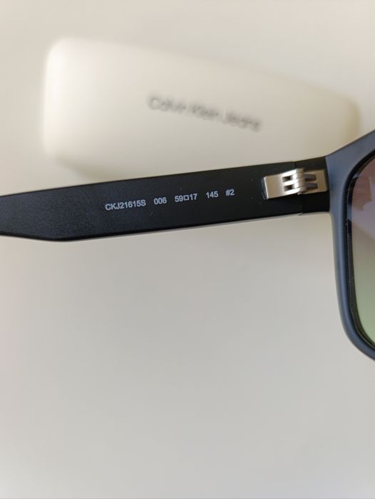 Óculos de sol Calvin Klein