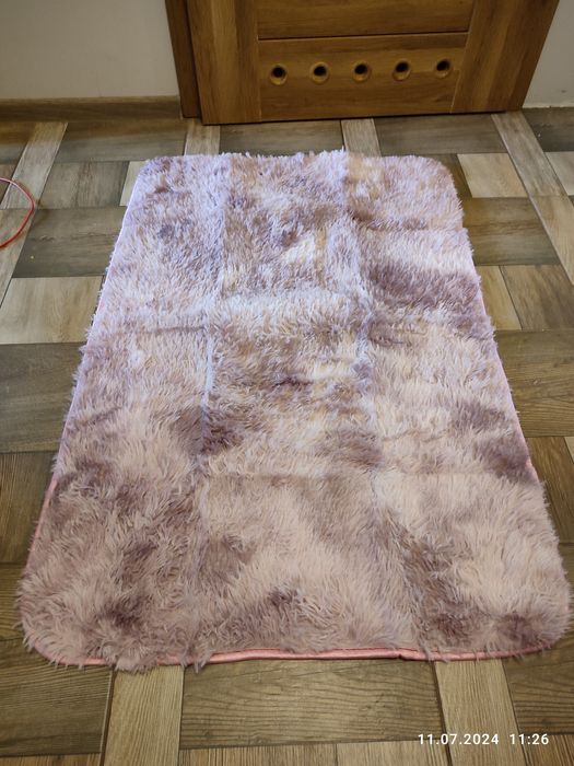 Nowy jasny dywan puszysty 80x120