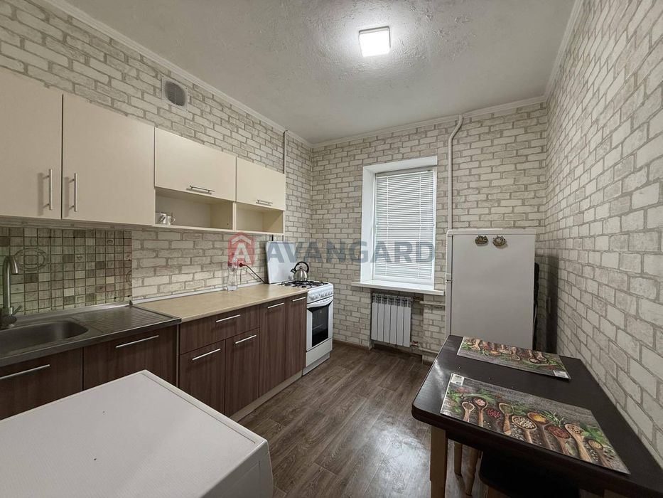 Сдам 1 ком.квартиру смт.Слобожанский