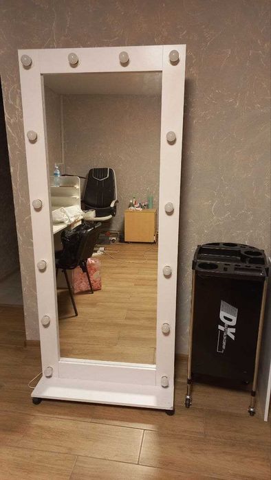 Здам в оренду місце перукаря, майстра манікюра