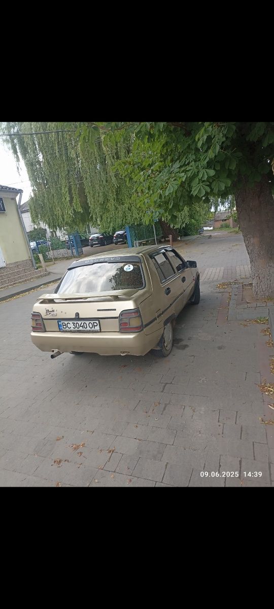 Продам Славуту 2002 р
