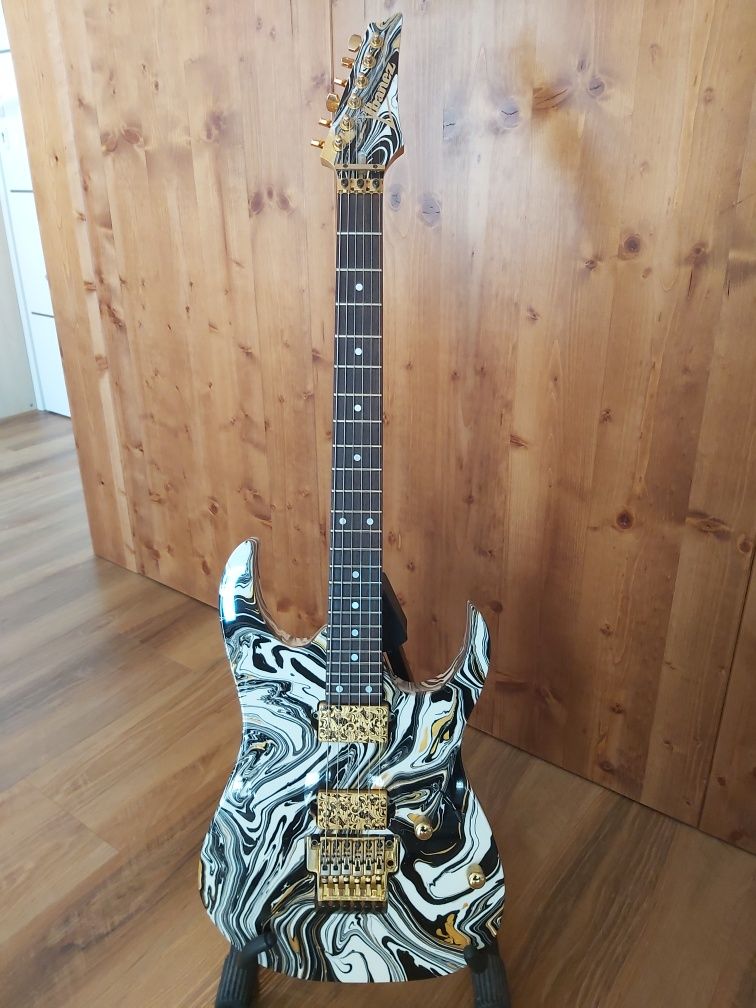 Guitarra Ibanez  Swirl+Utopia+Case
