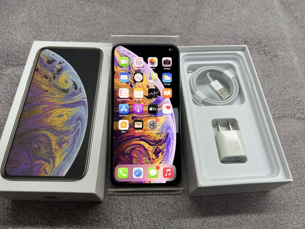 Apple Iphone XS Max 64gb Silver (R-Sim, дефект экрана)