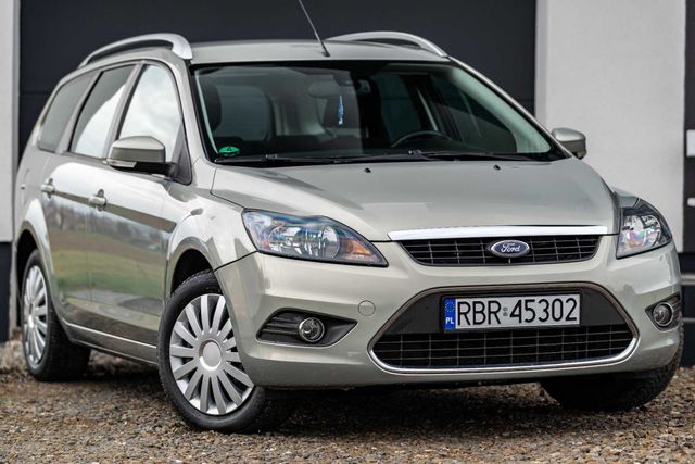 Ford FOCUS LIFT 2.0 Benzyna 145KM 2009r z Niemiec POLECAM !!