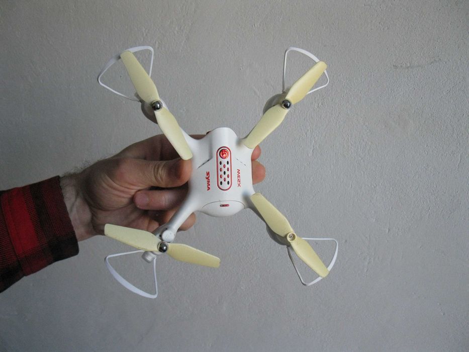 Квадрокоптер, Syma (белый) с камерой