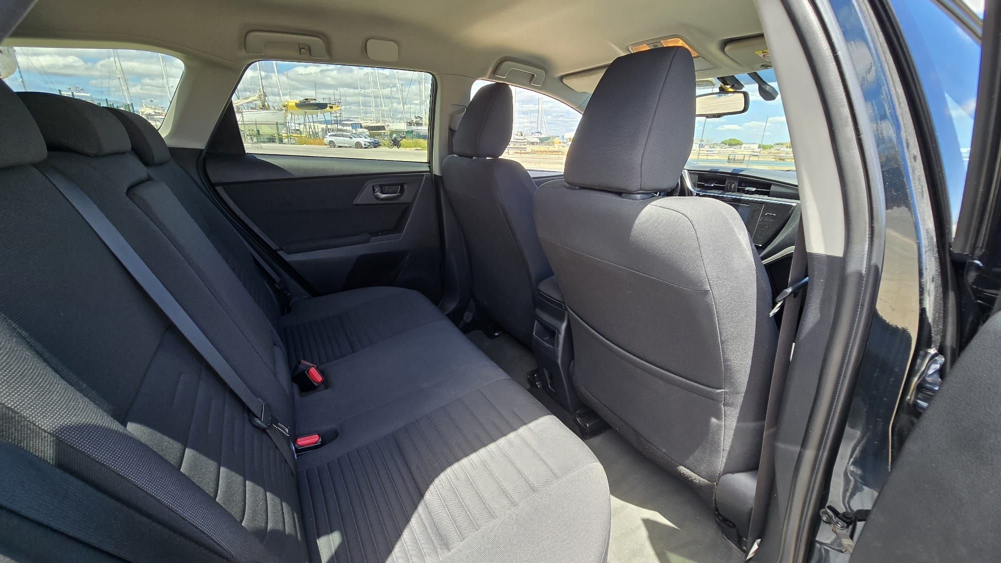 Toyota auris 1.4 d4d touring sports