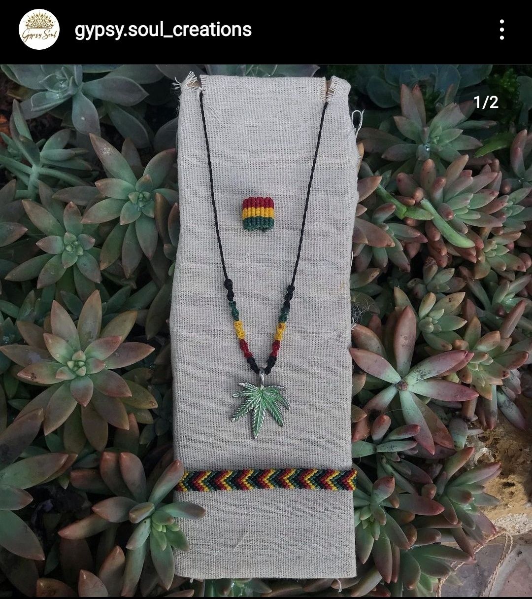 Colar, pulseira e anel rasta cores do reggae