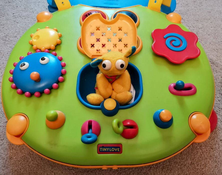 Tiny Love двухсторонний активный центр развивающий игровой столик
