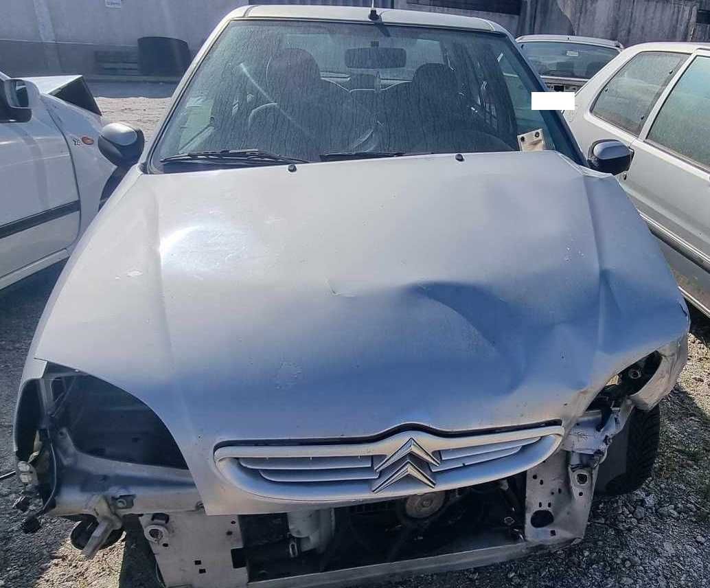 Para peças Citroen Saxo 1.1 ano 2001