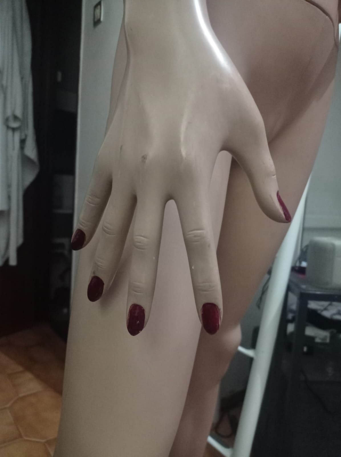 Vende se Manequim de Senhora