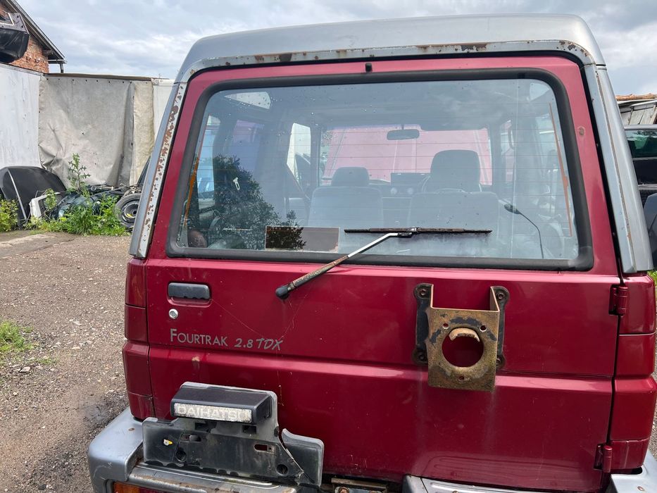 Klapa bagażnika kompletna Daihatsu Rocky fourtrak 2.8tdx