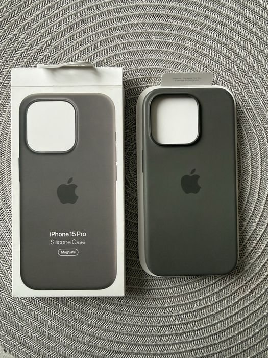 Продам оригінальний Silicone Case для Iphone 15 pro
